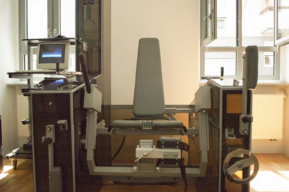 Kräftigungstherapie der Privatarztpraxis Dr. med. Wolfgang Heil in Frankfurt